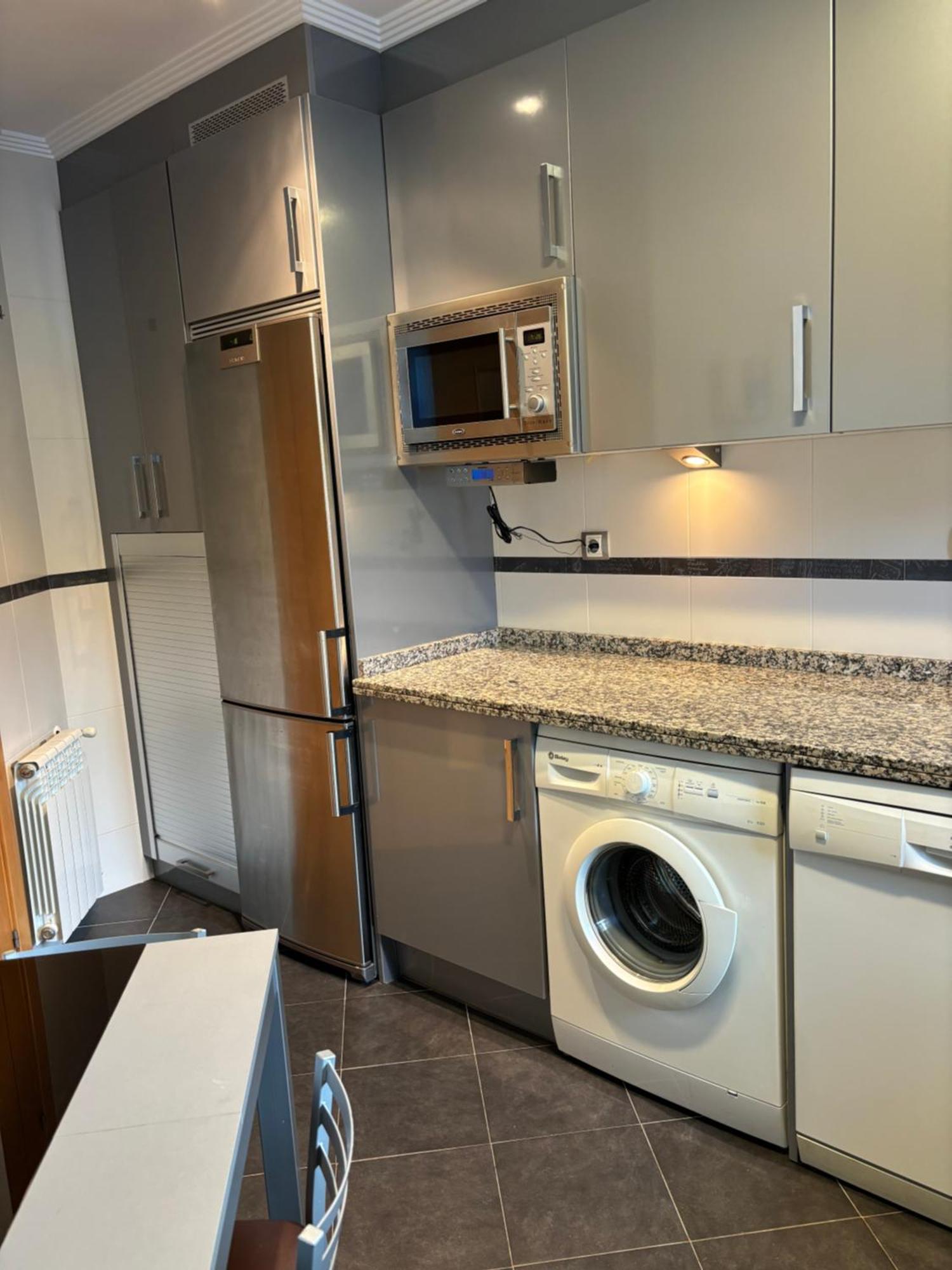 Apartamento Oviedo Naranco Luaran gambar
