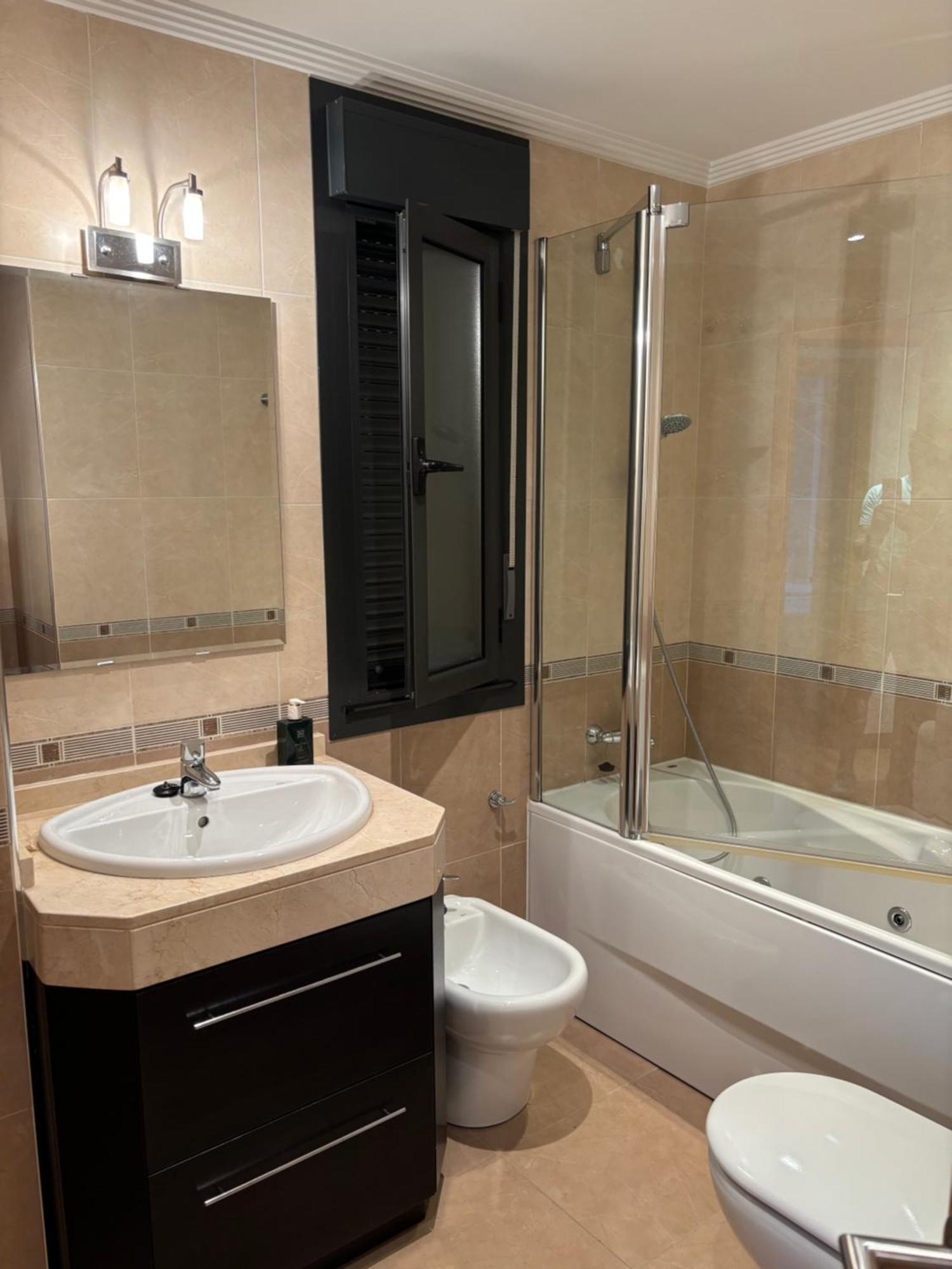 Apartamento Oviedo Naranco Luaran gambar
