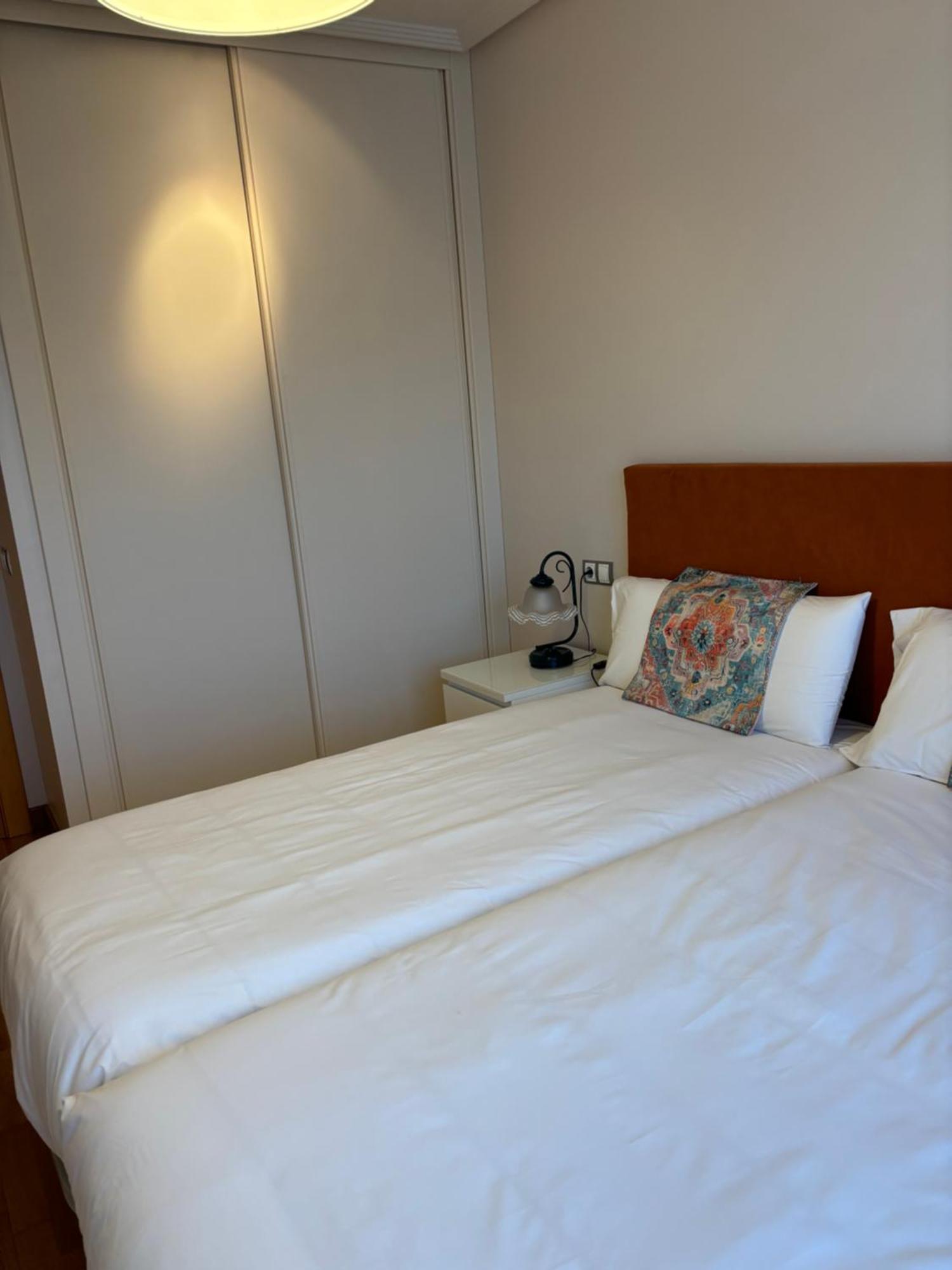 Apartamento Oviedo Naranco Luaran gambar